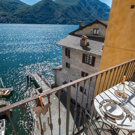Apartment Rustic At The Pier Of - The House Of Travelers *