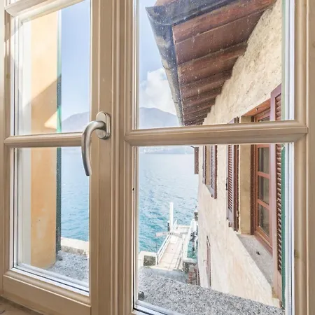 Apartment Rustic At The Pier Of - The House Of Travelers *