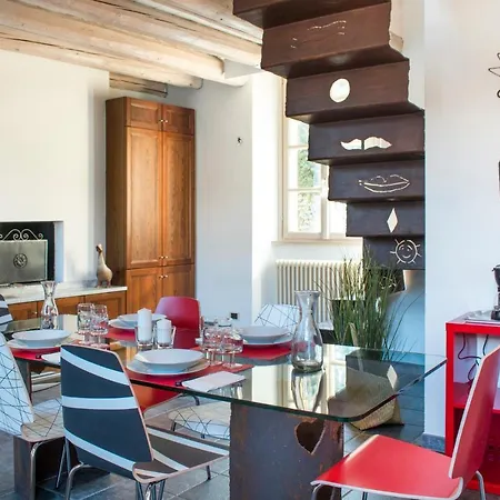 Apartment Rustic At The Pier Of - The House Of Travelers Brienno