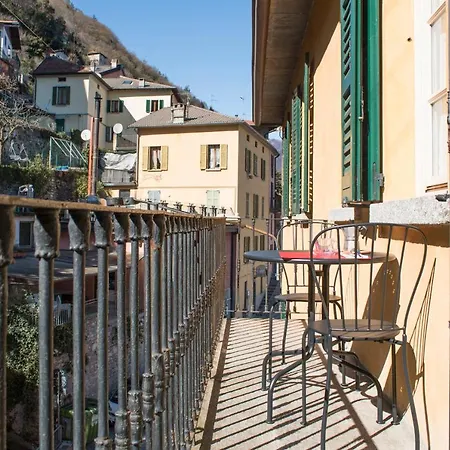 Apartment Rustic At The Pier Of - The House Of Travelers Brienno