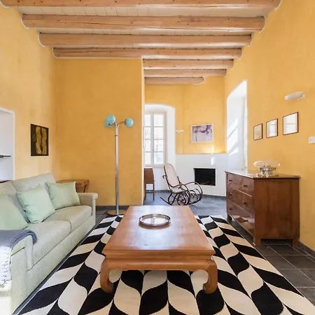 Apartment Rustic At The Pier Of - The House Of Travelers *