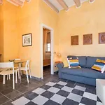 Apartamento Rustic At The Pier Of - The House Of Travelers Brienno