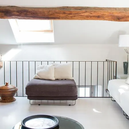 Rustic At The Pier Of - The House Of Travelers Brienno