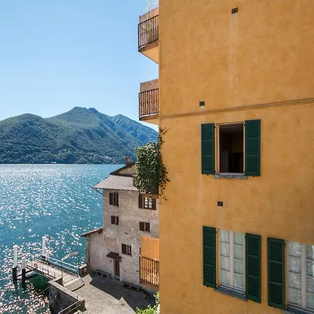 Rustic At The Pier Of - The House Of Travelers Appartement