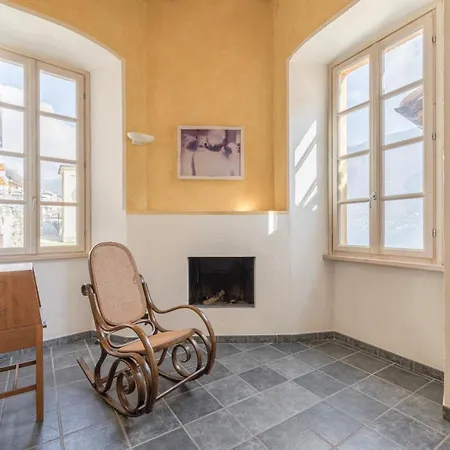 Appartement Rustic At The Pier Of - The House Of Travelers *